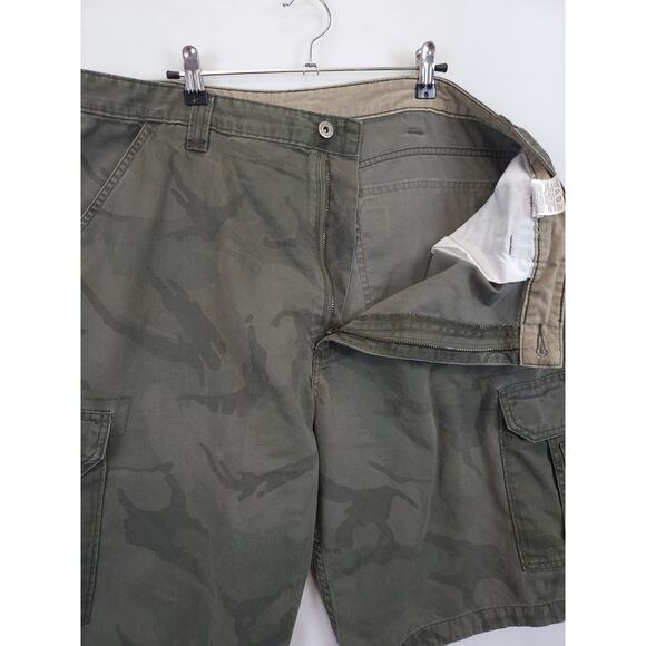 Wrangler Hero Originals Camouflage Cargo Shorts Men 38 / 10 Olive Tech Utility - Picture 10 of 10